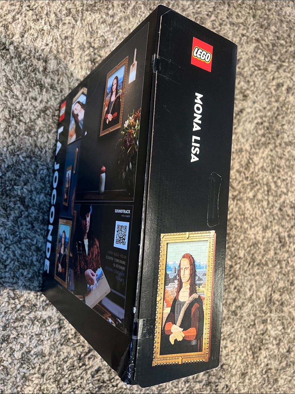 LEGO Mona Lisa Mosaic - Black, Gold, Brown, Blue, Tan - Picture 4 of 4